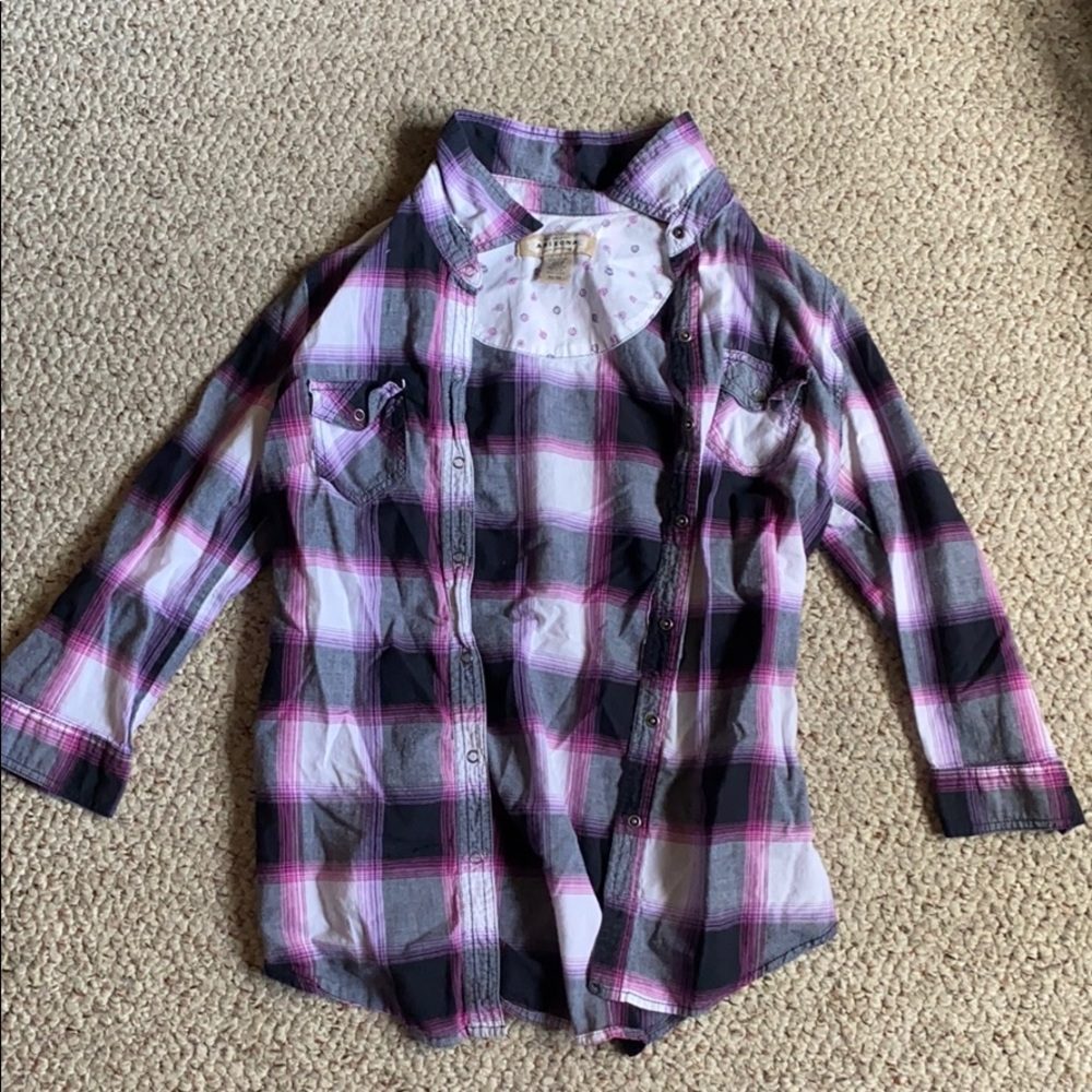 Plaid Button up top